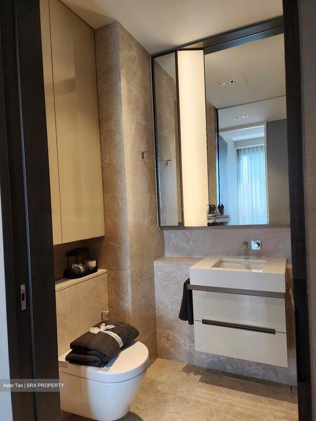 19 Nassim (D10), Apartment #572320791